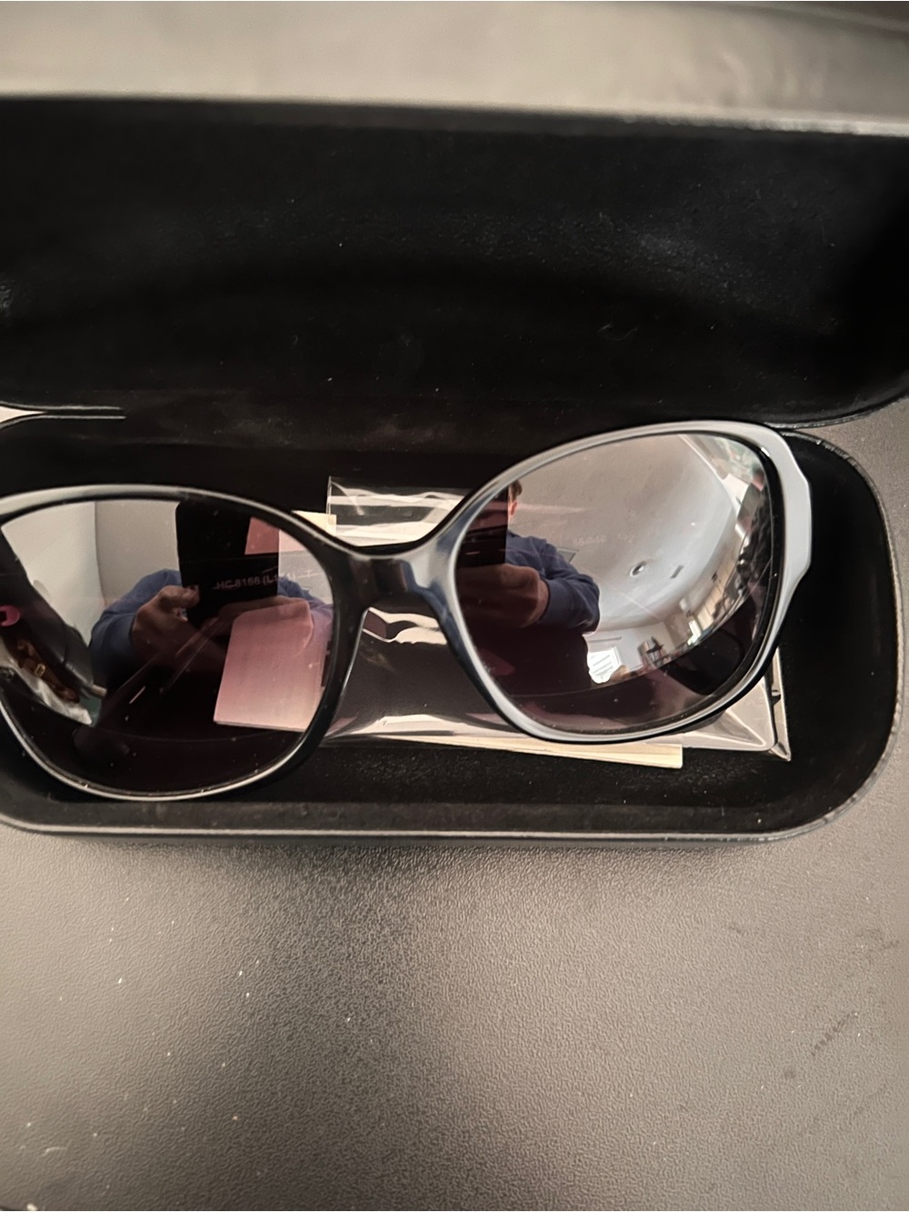 Authentic Coach sunglasses - Picture 10 of 10